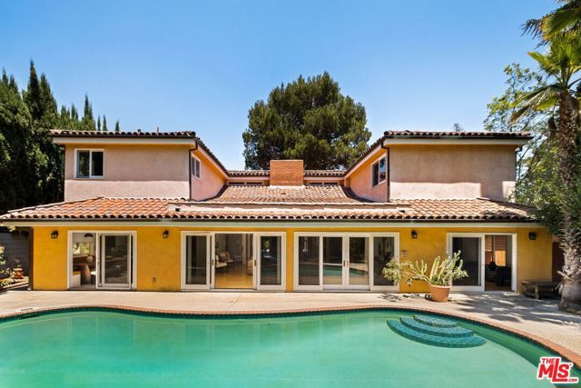 2103 N Hobart Boulevard, Los Angeles, CA 90027