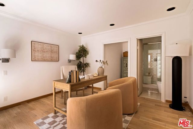 2103 N Hobart Boulevard, Los Angeles, CA 90027
