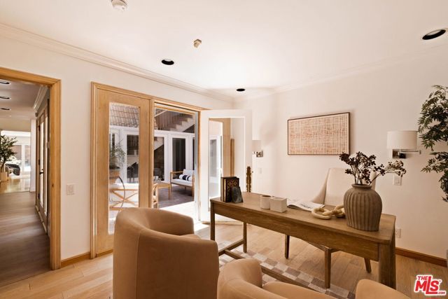 2103 N Hobart Boulevard, Los Angeles, CA 90027