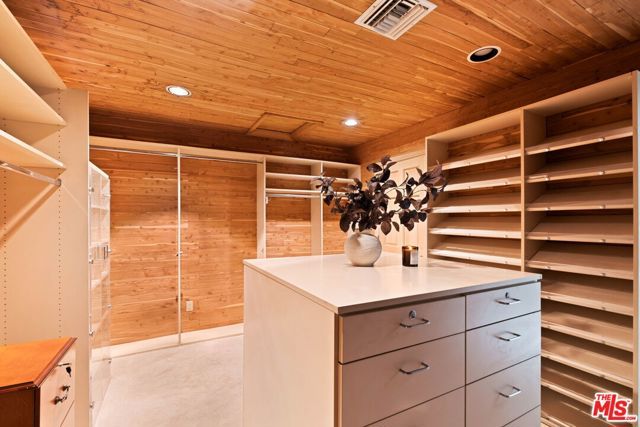 2103 N Hobart Boulevard, Los Angeles, CA 90027