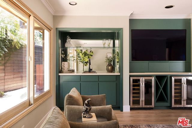 2103 N Hobart Boulevard, Los Angeles, CA 90027