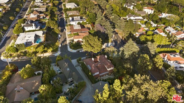2103 N Hobart Boulevard, Los Angeles, CA 90027