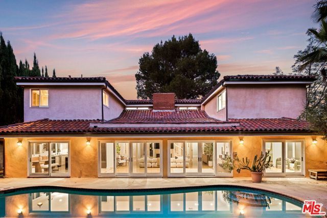 2103 N Hobart Boulevard, Los Angeles, CA 90027