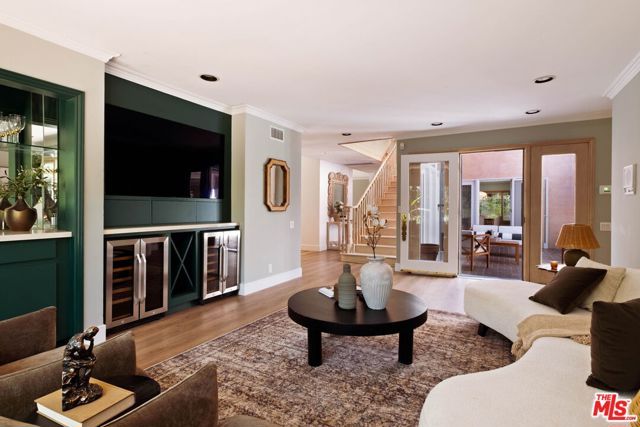 2103 N Hobart Boulevard, Los Angeles, CA 90027