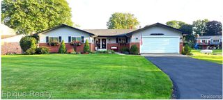 3278 Schoolhouse Drive, Waterford, MI 48329