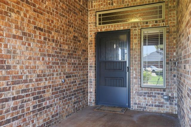 12800 Mackenzie Street, Choctaw, OK 73020