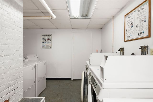 40 Orkney Rd 1, Boston, MA 02135