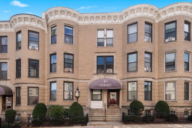 40 Orkney Rd 1, Boston, MA 02135