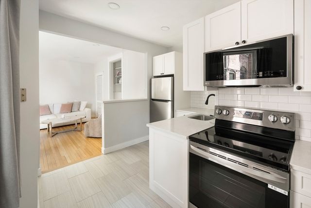 40 Orkney Rd 1, Boston, MA 02135