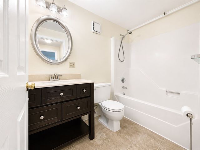 200 Market St 204, Lowell, MA 01852