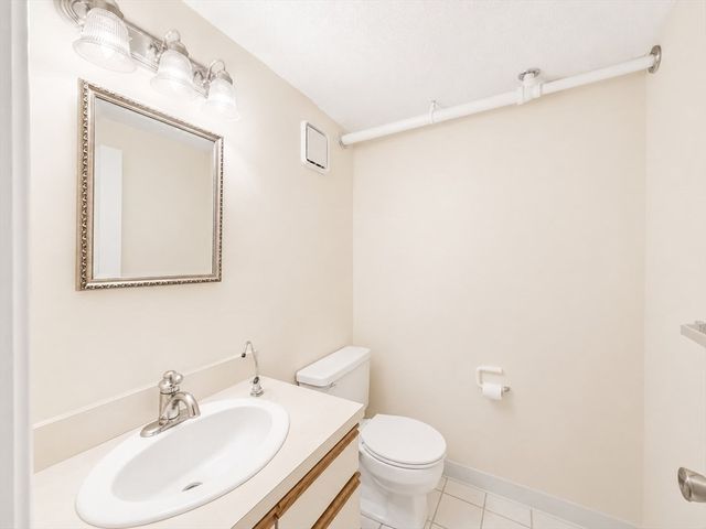 200 Market St 204, Lowell, MA 01852