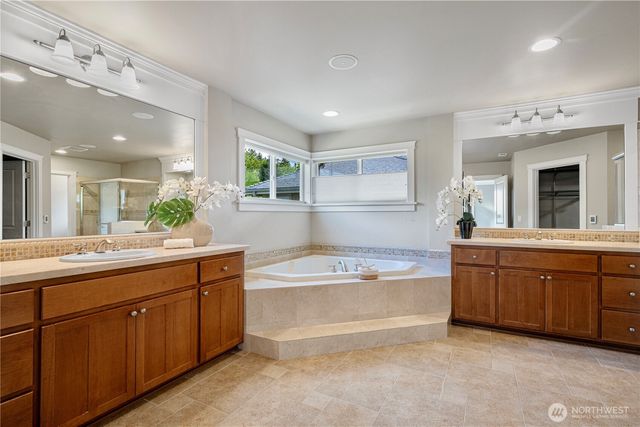 6611 Waterton Circle, Mukilteo, WA 98275