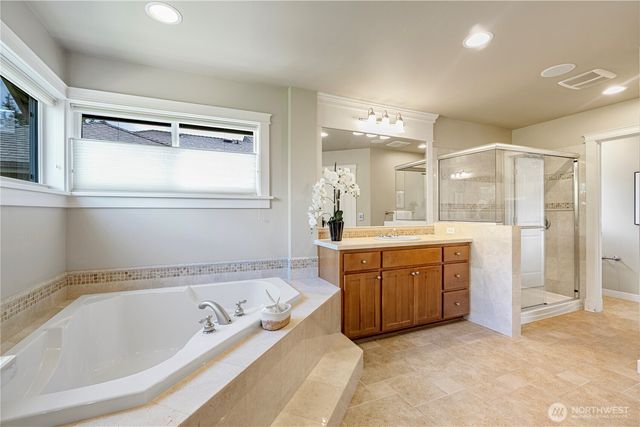 6611 Waterton Circle, Mukilteo, WA 98275