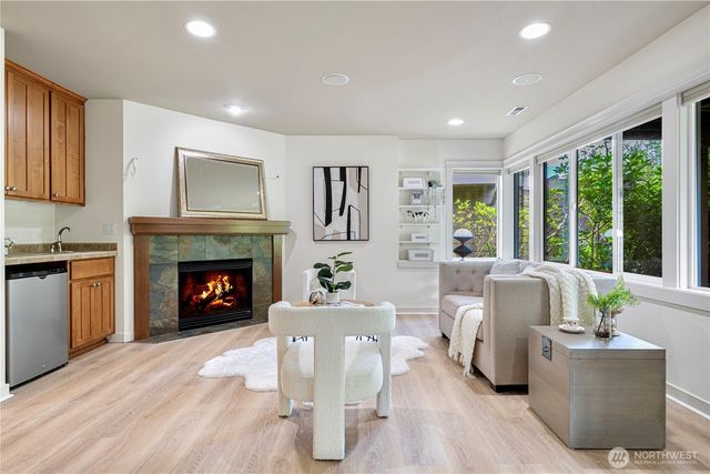 6611 Waterton Circle, Mukilteo, WA 98275