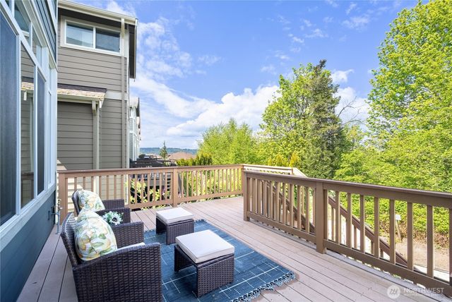 6611 Waterton Circle, Mukilteo, WA 98275