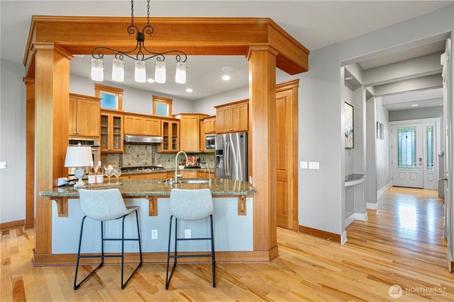 6611 Waterton Circle, Mukilteo, WA 98275