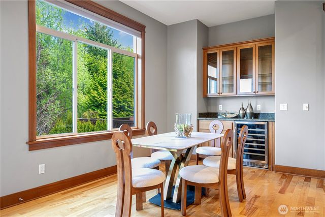 6611 Waterton Circle, Mukilteo, WA 98275