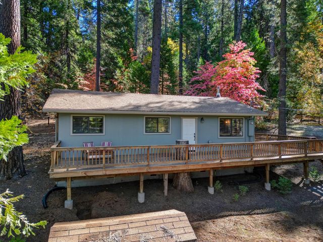 1109 Wawona Way, Arnold, CA 95223