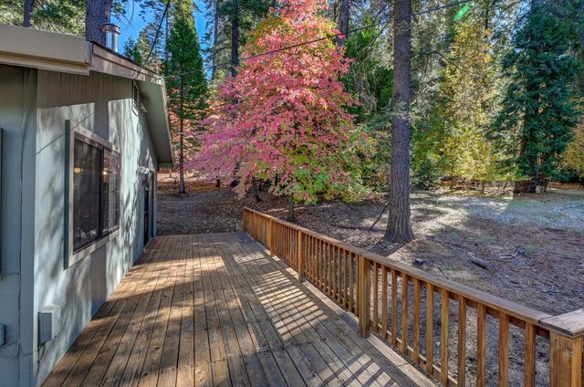 1109 Wawona Way, Arnold, CA 95223