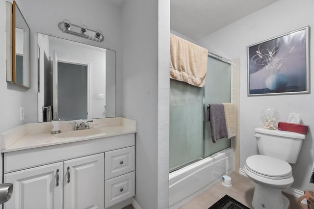2215 Villanova Street, Arlington, TX 76018