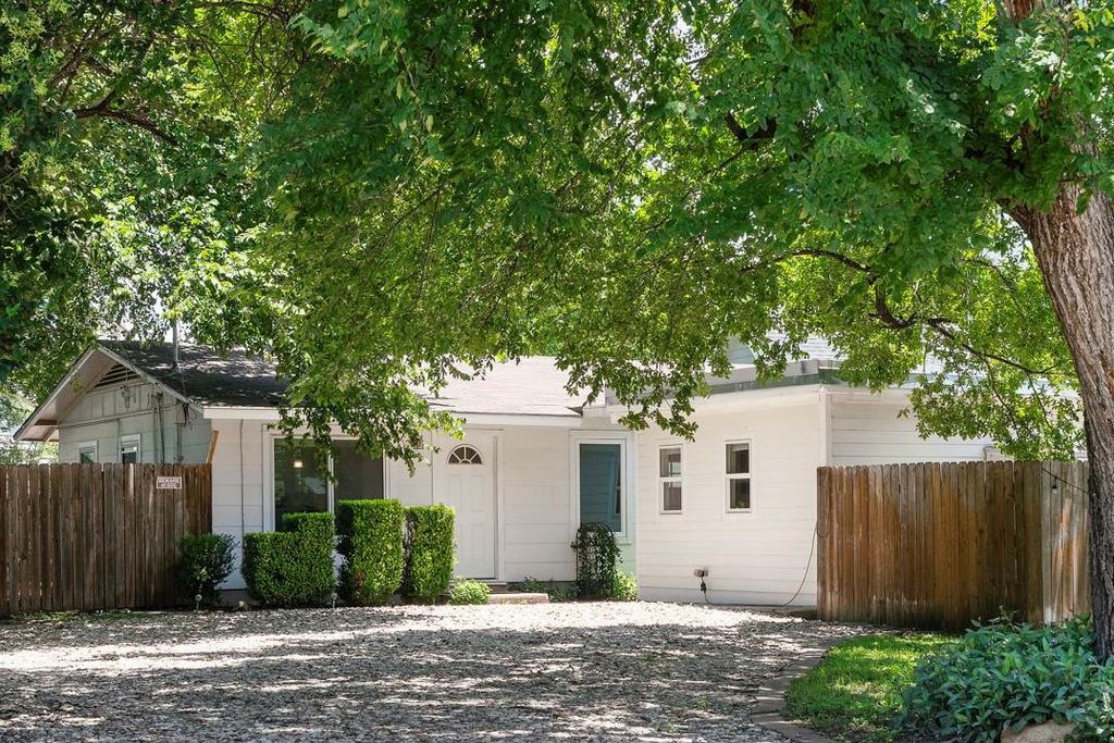904 Plateau CIR, Austin, TX 78745