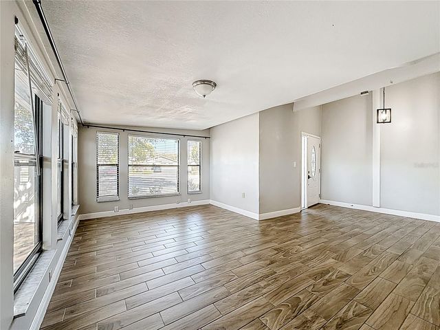 5108 RAVENSDALE WAY, Tampa, FL 33624