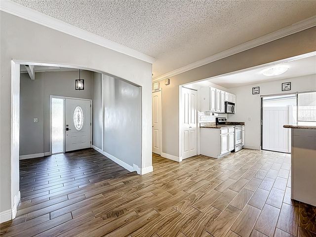 5108 RAVENSDALE WAY, Tampa, FL 33624