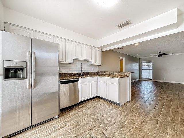 5108 RAVENSDALE WAY, Tampa, FL 33624