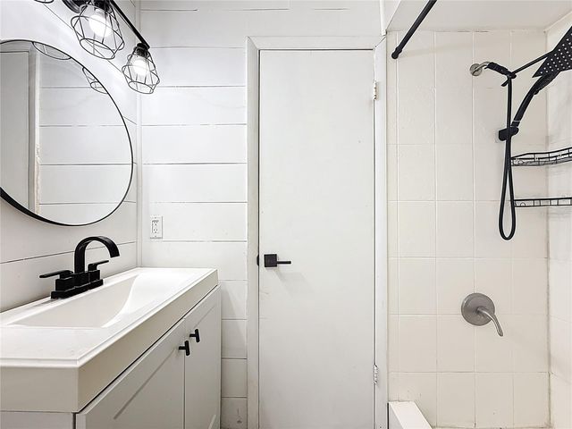 5108 RAVENSDALE WAY, Tampa, FL 33624