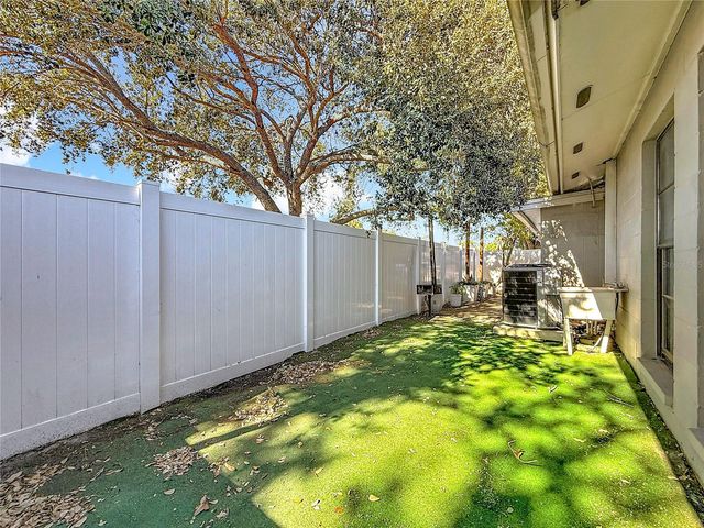 5108 RAVENSDALE WAY, Tampa, FL 33624