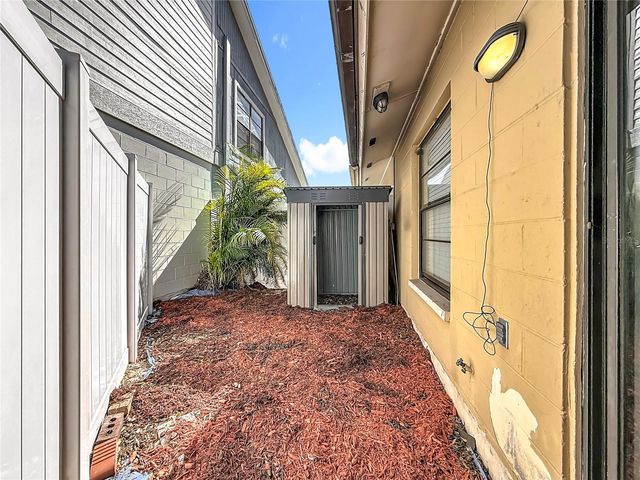 5108 RAVENSDALE WAY, Tampa, FL 33624