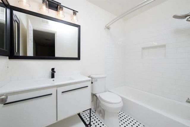 2925 Via Libertad, Carlsbad, CA 92010