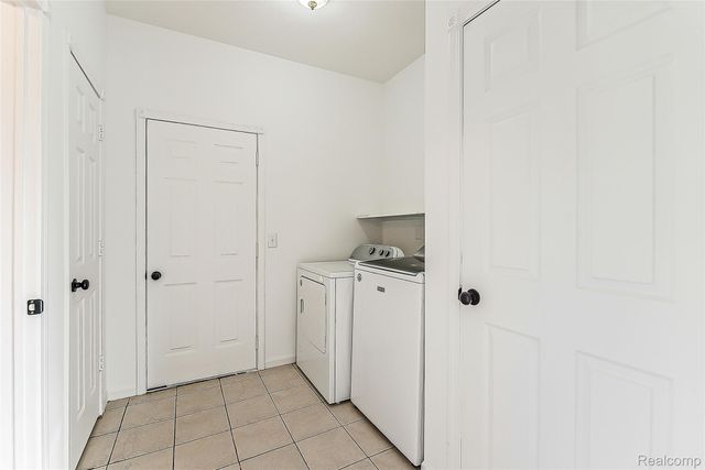 2611 Toben Road, Frenchtown Township, MI 48117