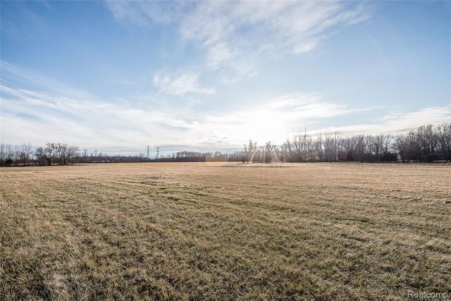 2611 Toben Road, Frenchtown Township, MI 48117