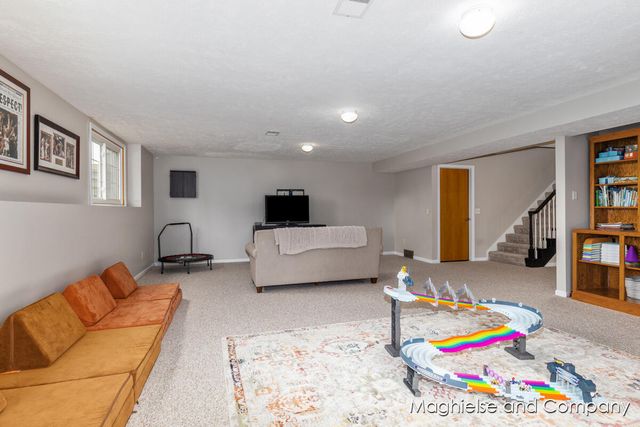 873 Northpointe Drive Sw, Byron Twp, MI 49315