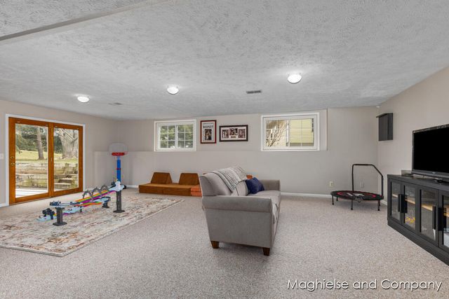 873 Northpointe Drive Sw, Byron Twp, MI 49315