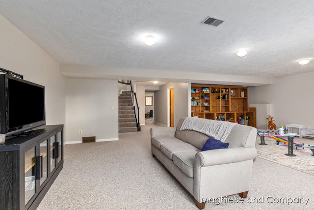 873 Northpointe Drive Sw, Byron Twp, MI 49315