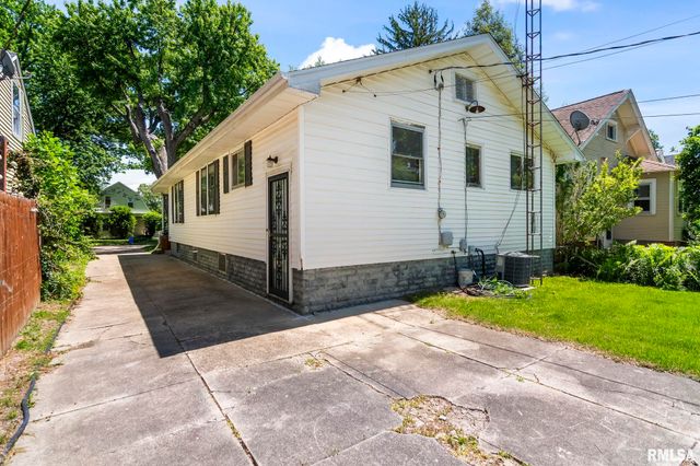 917 CLEVELAND Avenue, Springfield, IL 62704