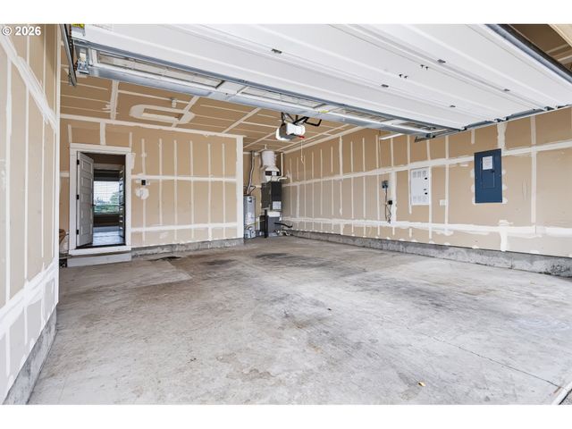 1335 S LARCH St, Canby, OR 97013