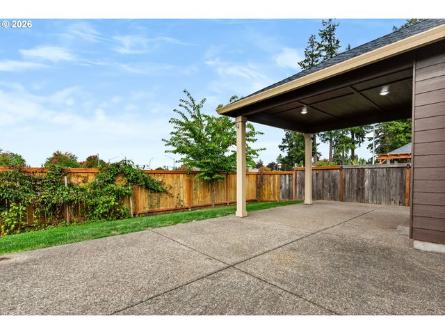 1335 S LARCH St, Canby, OR 97013