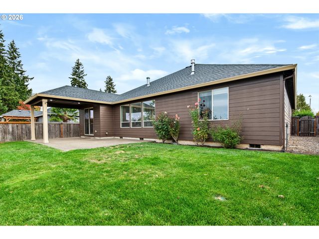 1335 S LARCH St, Canby, OR 97013