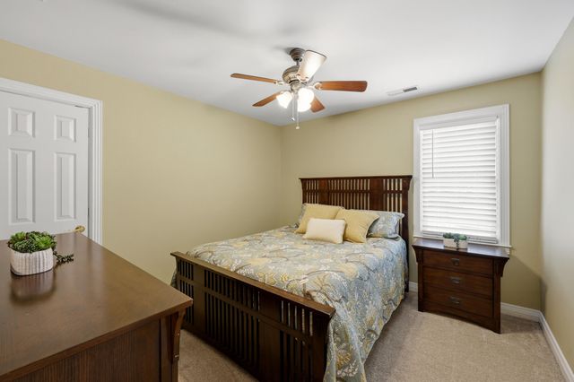 944 Rockbridge Road, Lexington, KY 40515