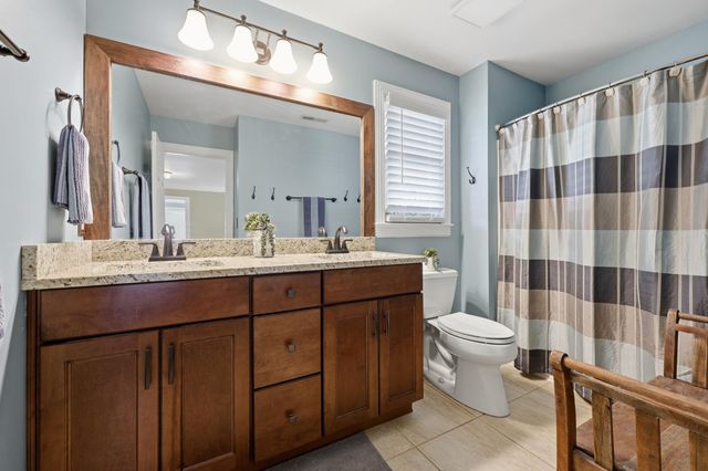 944 Rockbridge Road, Lexington, KY 40515