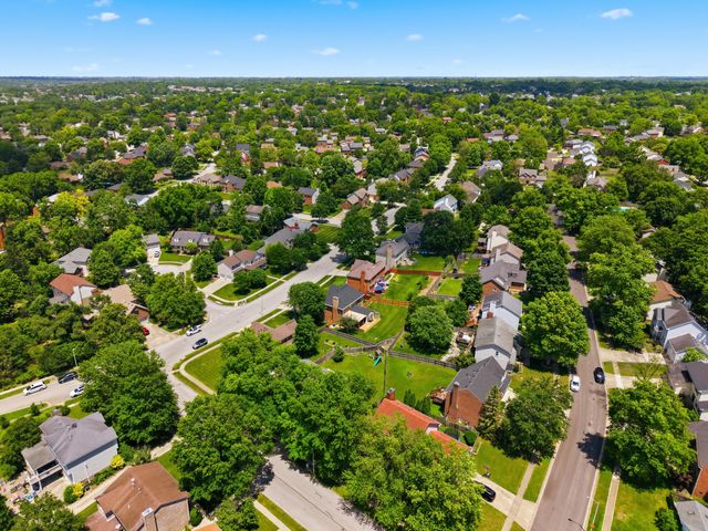944 Rockbridge Road, Lexington, KY 40515