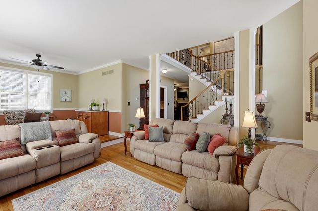 944 Rockbridge Road, Lexington, KY 40515
