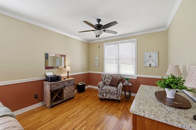 944 Rockbridge Road, Lexington, KY 40515