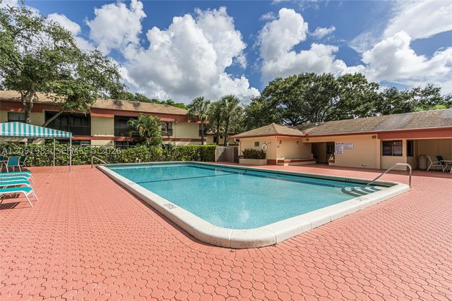4161 S Carambola Cir S 2158, Coconut Creek, FL 33066