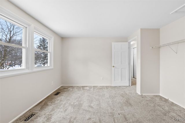 4000 Marlton Circle, Salina, NY 13090