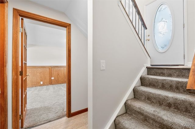 4000 Marlton Circle, Salina, NY 13090