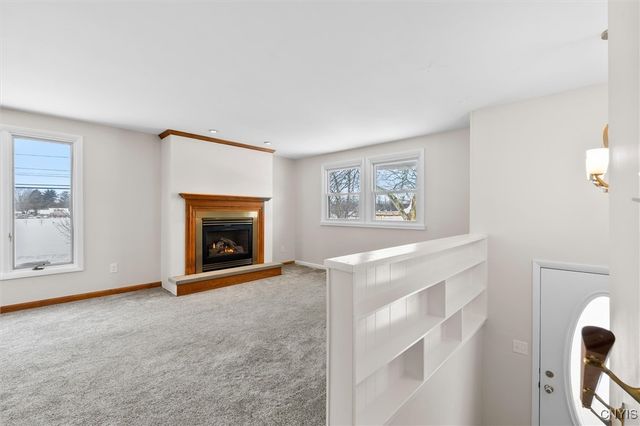 4000 Marlton Circle, Salina, NY 13090